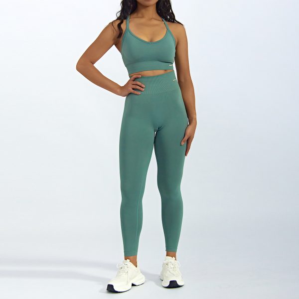 Seamless Yoga Bra Cross Strappy | Private Label Athletic Wear Manufacturer 3 Seamless Yoga Bra 4