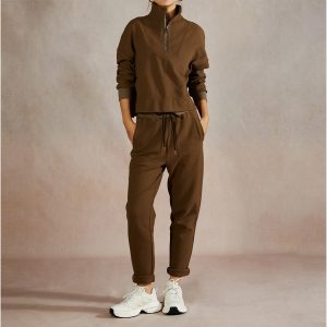 2-Piece Pullover Set 1