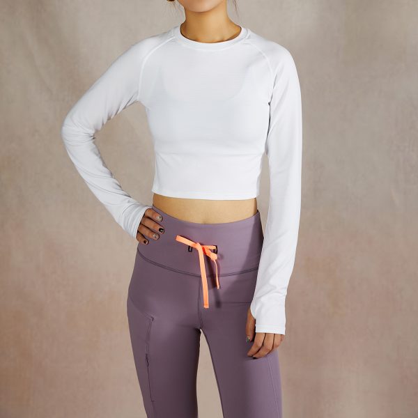 Long Sleeve Gym Crop Top Fitness Shirt With Thumb Holes 1 Gym Crop Top 2
