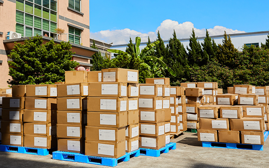 Bulk Sportswear Supplier 3 ship goods