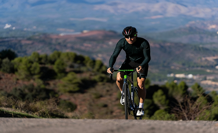 Everything You Need to Know About Recycled Sportswear: Materials, Benefits & Process 2 Recycled Nylon sportswear